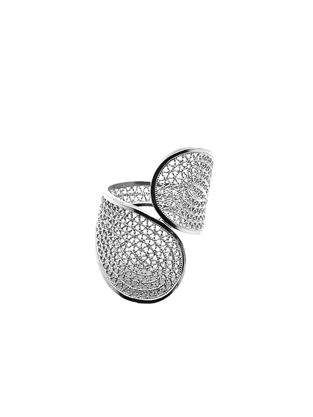 Silver filigree ring "Maribelle".