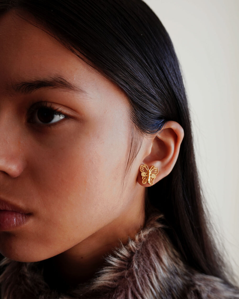 Aretes de filigrana en plata dorada, pequeños, "Mariposa" - Image 2